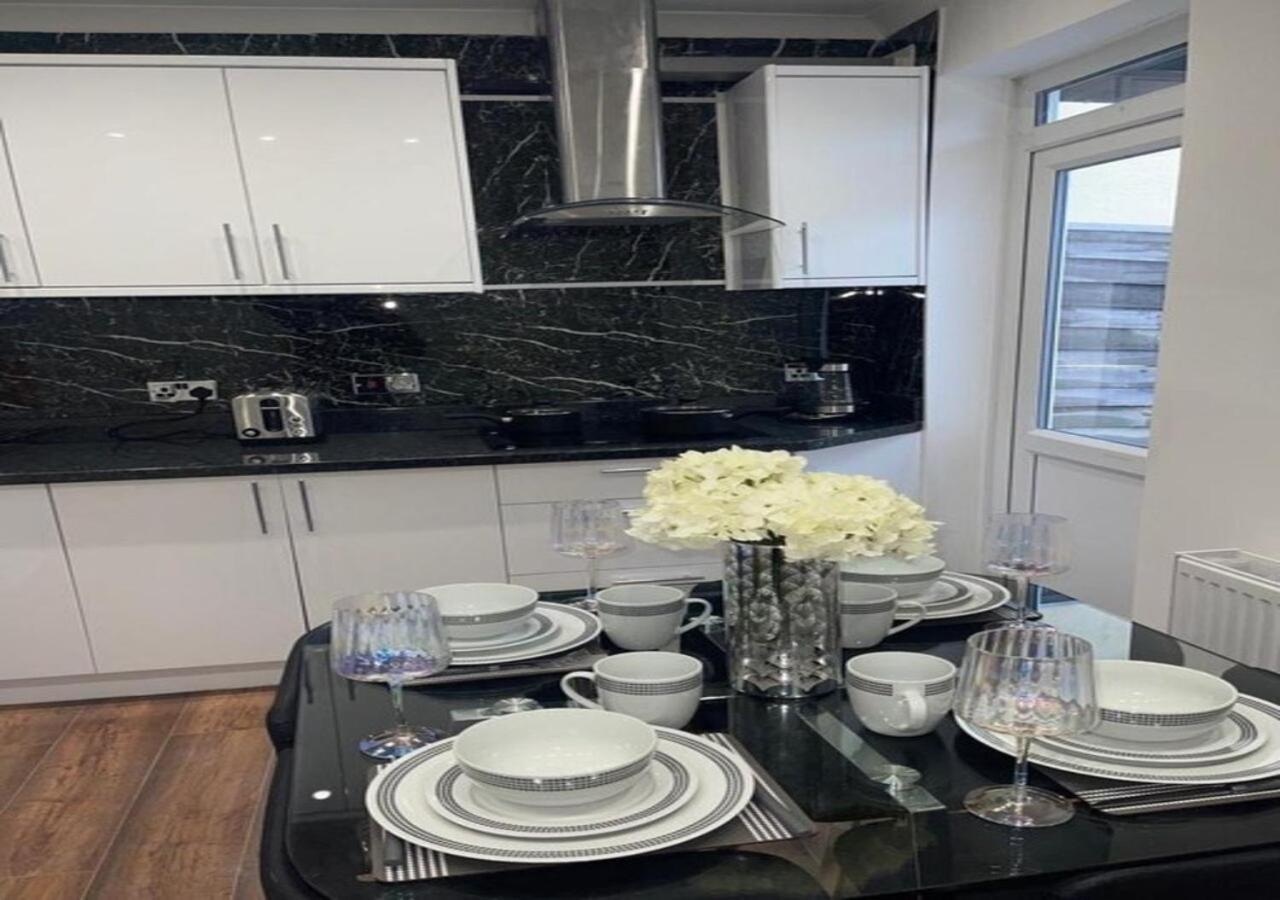 Luxury New Home Swanscombe Dış mekan fotoğraf